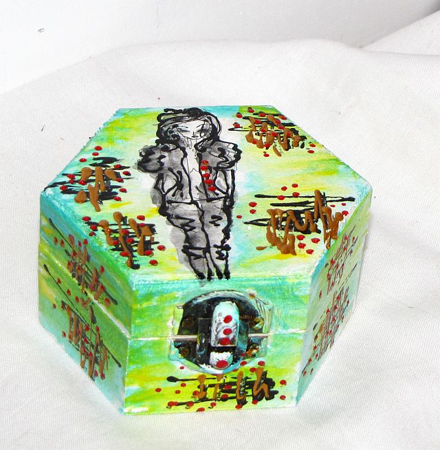 cutie din lemn hexagon - 010 cutie din lemn hexagon - 010